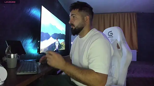 Eduu2322 online show from 10/20/25, 09:04