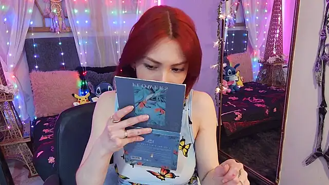 laura olssen online show from 02/28/25, 04:10