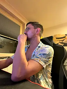 Shaiiboy online show from 10/25/25, 03:36