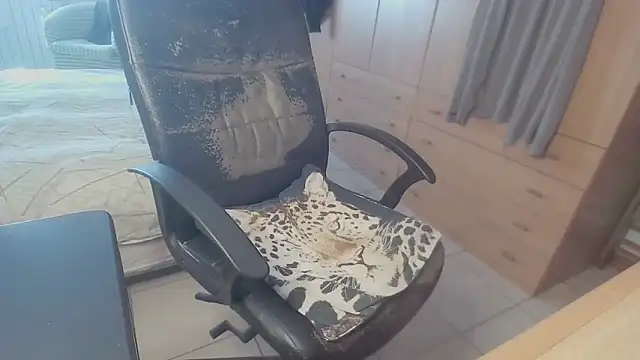 papillonhotofficial online show from 04/26/26, 03:32