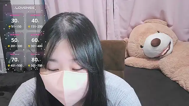 yuinyan3150 online show from 11/19/25, 09:20