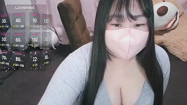 Snapshot of yuinyan3150 chatting on 01/10/26, 08:21 yuinyan3150 online show from 01/10/26, 08:21