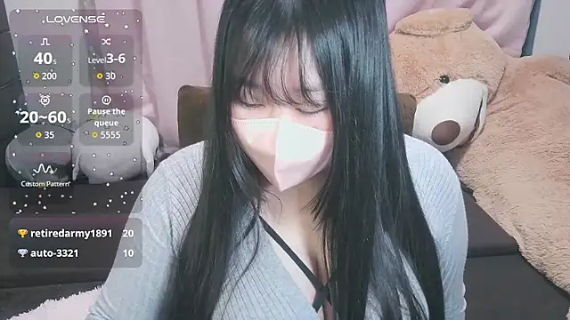 Snapshot of yuinyan3150 chatting on 02/14/26, 08:16 yuinyan3150 online show from 02/14/26, 08:16