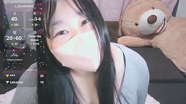 Snapshot of yuinyan3150 chatting on 02/27/26, 01:00 yuinyan3150 online show from 02/27/26, 01:00