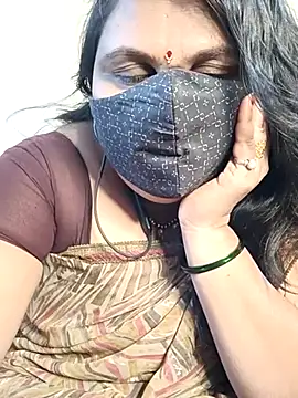 Snapshot of Love-priya chatting on 02/15/25, 09:05 Love-priya online show from 02/15/25, 09:05