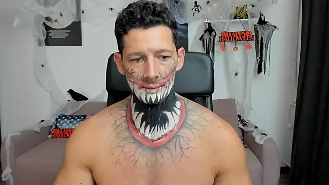 BrutusK08 online show from 10/31/25, 08:43