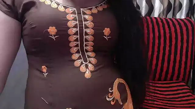 Snapshot of Kaur_Jannat chatting on 12/30/24, 08:36 Kaur Jannat online show from 12/30/24, 08:36