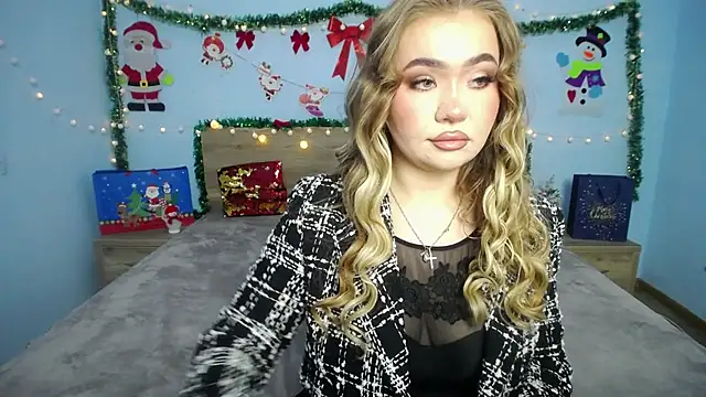 Snapshot of StacyYellig chatting on 12/30/24, 08:04 StacyYellig online show from 12/30/24, 08:04