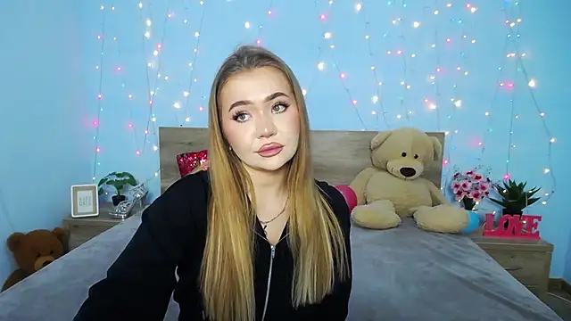 Snapshot of StacyYellig chatting on 01/14/25, 11:05 StacyYellig online show from 01/14/25, 11:05