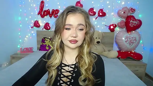 Snapshot of StacyYellig chatting on 02/06/25, 08:50 StacyYellig online show from 02/06/25, 08:50