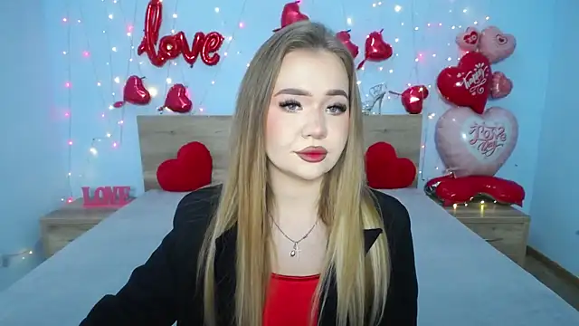 Snapshot of StacyYellig chatting on 02/15/25, 03:20 StacyYellig online show from 02/15/25, 03:20