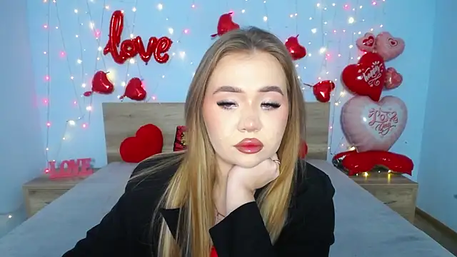 Snapshot of StacyYellig chatting on 02/15/25, 06:44 StacyYellig online show from 02/15/25, 06:44