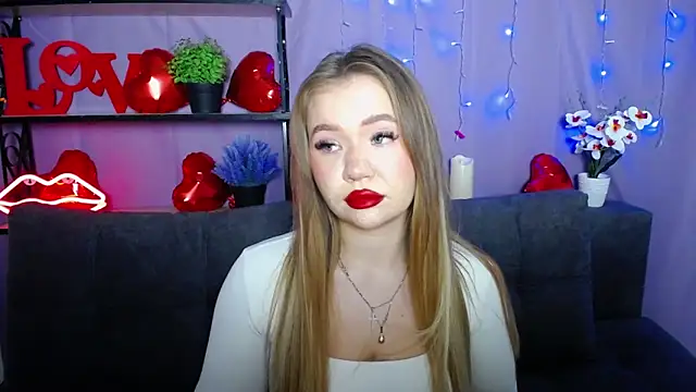 Snapshot of StacyYellig chatting on 03/07/25, 08:33 StacyYellig online show from 03/07/25, 08:33