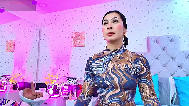 JulietaReyess online show from 04/13/26, 11:48