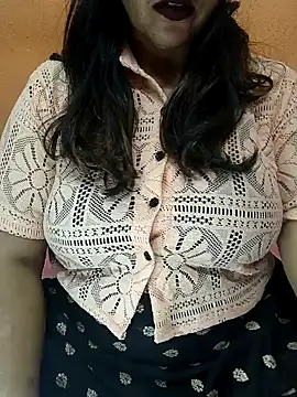 CUTE SOPHIA- online show from 12/20/24, 06:45