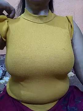Snapshot of CUTE_SOPHIA- chatting on 05/16/26, 02:41 CUTE SOPHIA- online show from 05/16/26, 02:41