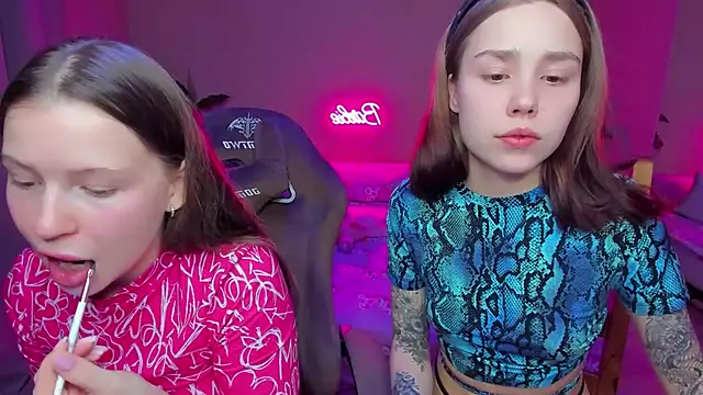 HelloRoxy online show from 01/12/25, 07:42