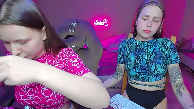 HelloRoxy online show from 01/29/25, 10:32