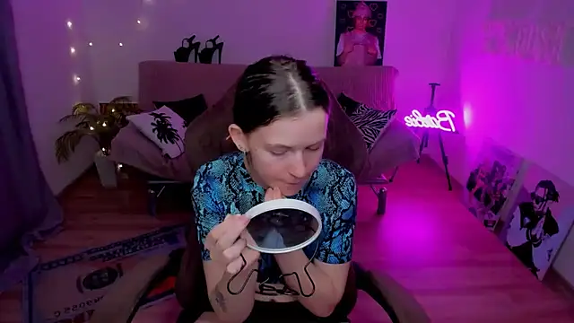 HelloRoxy online show from 02/06/26, 07:28