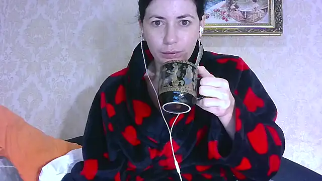 StunnigArt online show from 12/23/25, 02:20