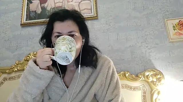 StunnigArt online show from 04/21/26, 01:29