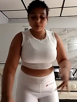 stefanie010 online show from 01/08/25, 04:33