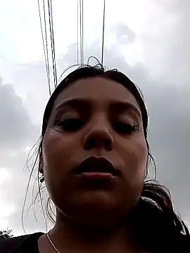 stefanie010 online show from 01/16/25, 06:59