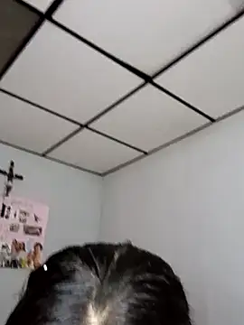 stefanie010 online show from 10/18/25, 07:25