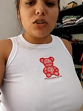 stefanie010 online show from 02/22/26, 05:11