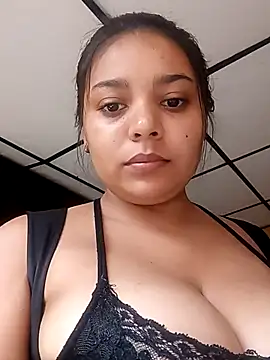 stefanie010 online show from 03/13/26, 04:13