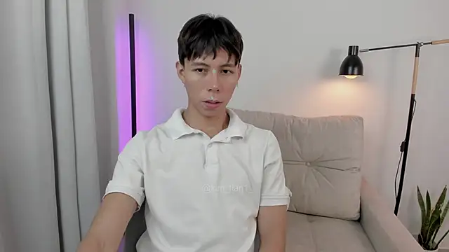 kim lian21 online show from 11/30/25, 07:01