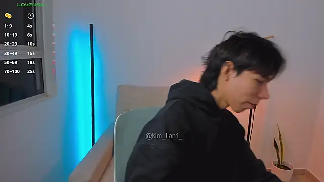 kim lian21 online show from 03/19/26, 06:39