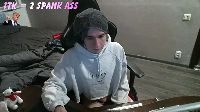 izilizi 23 online show from 03/16/26, 04:33