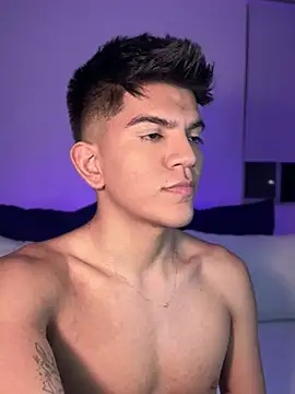 santiago 01 online show from 01/12/25, 04:10