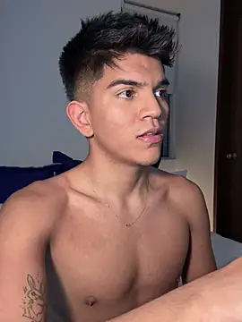 santiago 01 online show from 01/25/25, 04:02