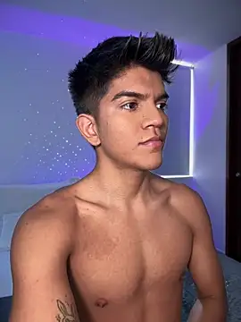 santiago 01 online show from 02/08/25, 10:19