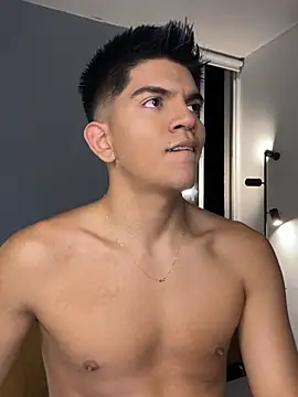 santiago 01 online show from 02/21/26, 01:06