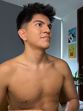 Snapshot of santiago_01 chatting on 07/07/26, 08:46 santiago 01 online show from 07/07/26, 08:46