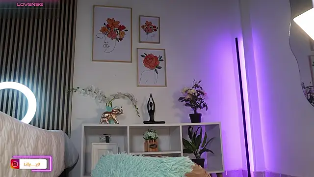 LillyDolls23 online show from 03/26/26, 01:28