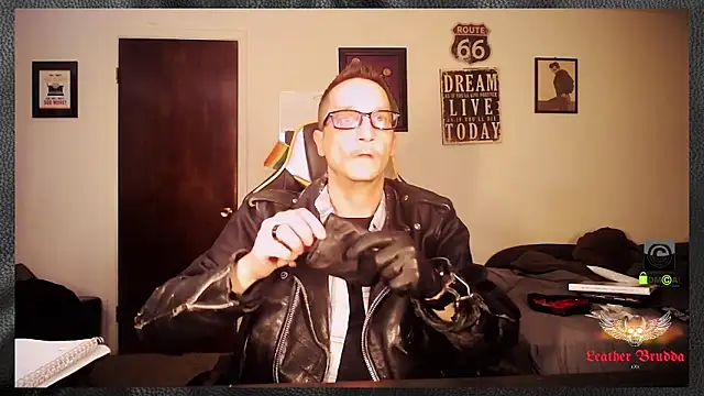 LeatherBrudda69 online show from 01/08/26, 06:26