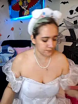 NaomiShimizu online show from 10/30/25, 09:04