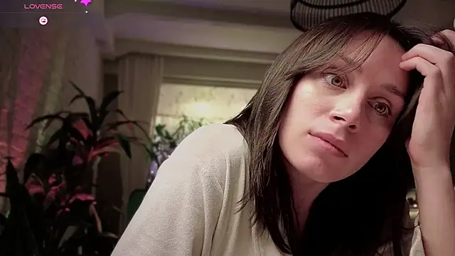 moon deity  online show from 12/10/24, 07:26