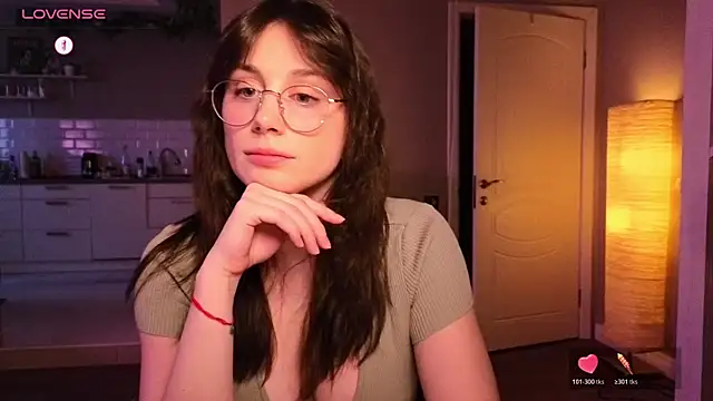 moon deity  online show from 04/12/26, 04:56