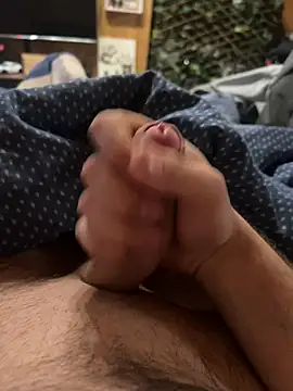 Snapshot of tom_kail chatting on 03/14/25, 05:24 tom kail online show from 03/14/25, 05:24