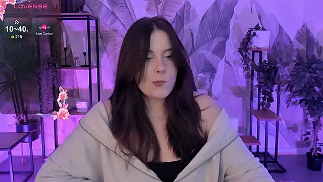 CoralineKeyns online show from 11/03/25, 08:37