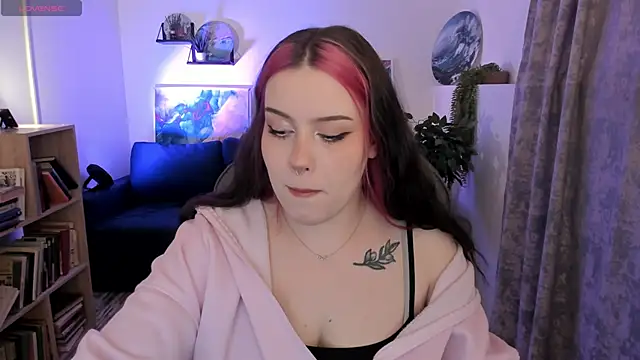 CoralineKeyns online show from 04/28/26, 01:59