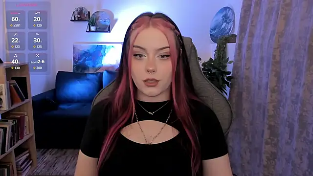 CoralineKeyns online show from 05/18/26, 05:24