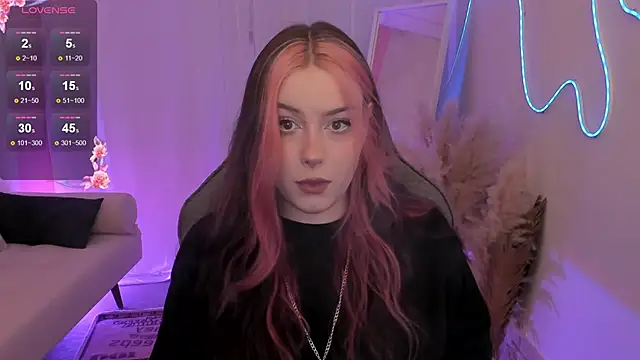 CoralineKeyns online show from 05/26/26, 05:25