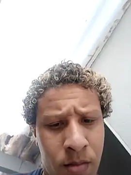 Nicolaskribeiro online show from 11/14/25, 09:52