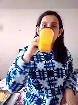 Cameron puppy online show from 10/30/25, 07:25